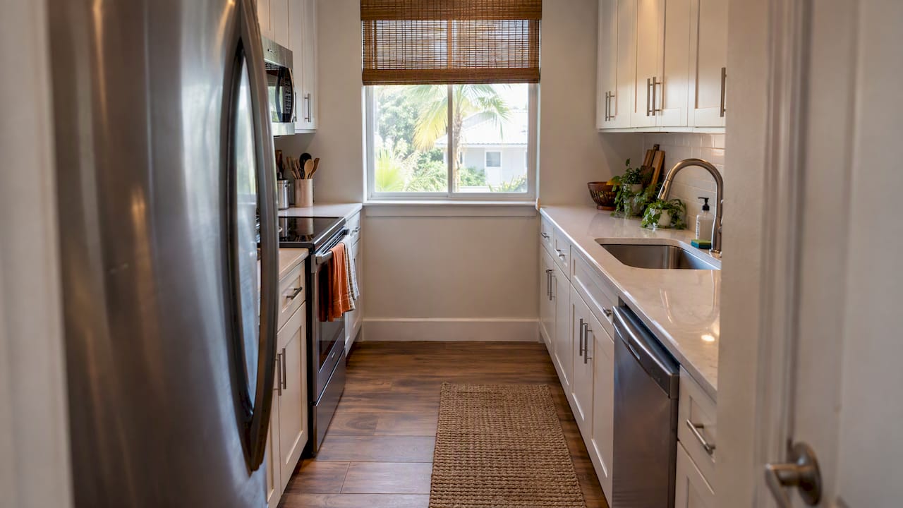 Parallel counters forming a narrow kitchen aisle
